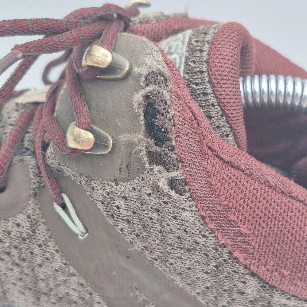 KEEN Snow Hiking Boots Womens Size 8 Brown Waterproof Ankle Lace Up 1023497